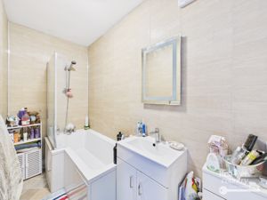 Family Bathroom- click for photo gallery